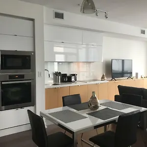 Downtown Luxurious Stylish 3 Bedroom 3 Bath 2 Balconies Near Rogers Centre Lakeview Appartement Toronto